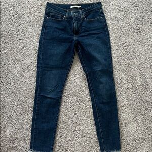 Levi skinny jeans